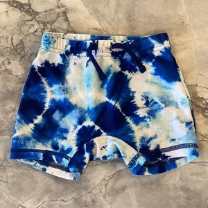 Old Navy swim trunks 6-12m